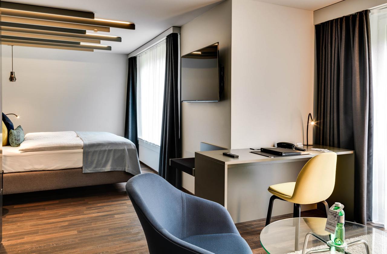 Parkhotel Zug Buitenkant foto