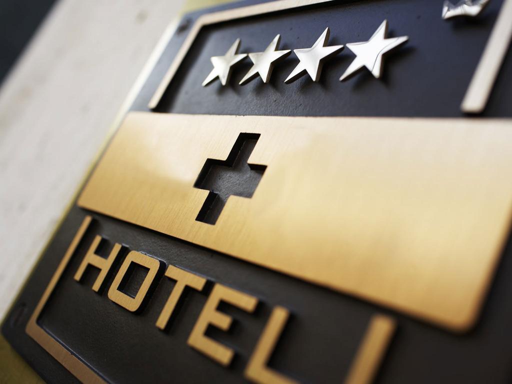 Parkhotel Zug Buitenkant foto